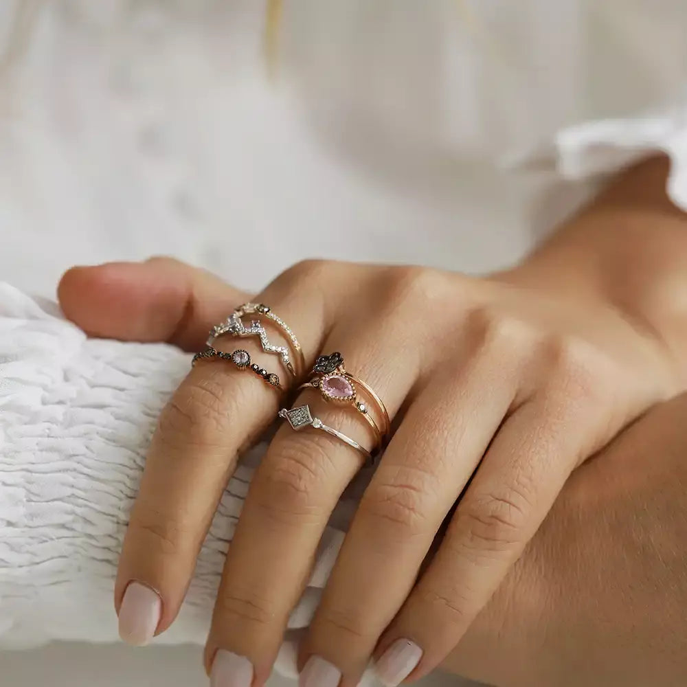 Poem 1.04 CT Pırlanta ve Pink Safir Taşlı Yüzük