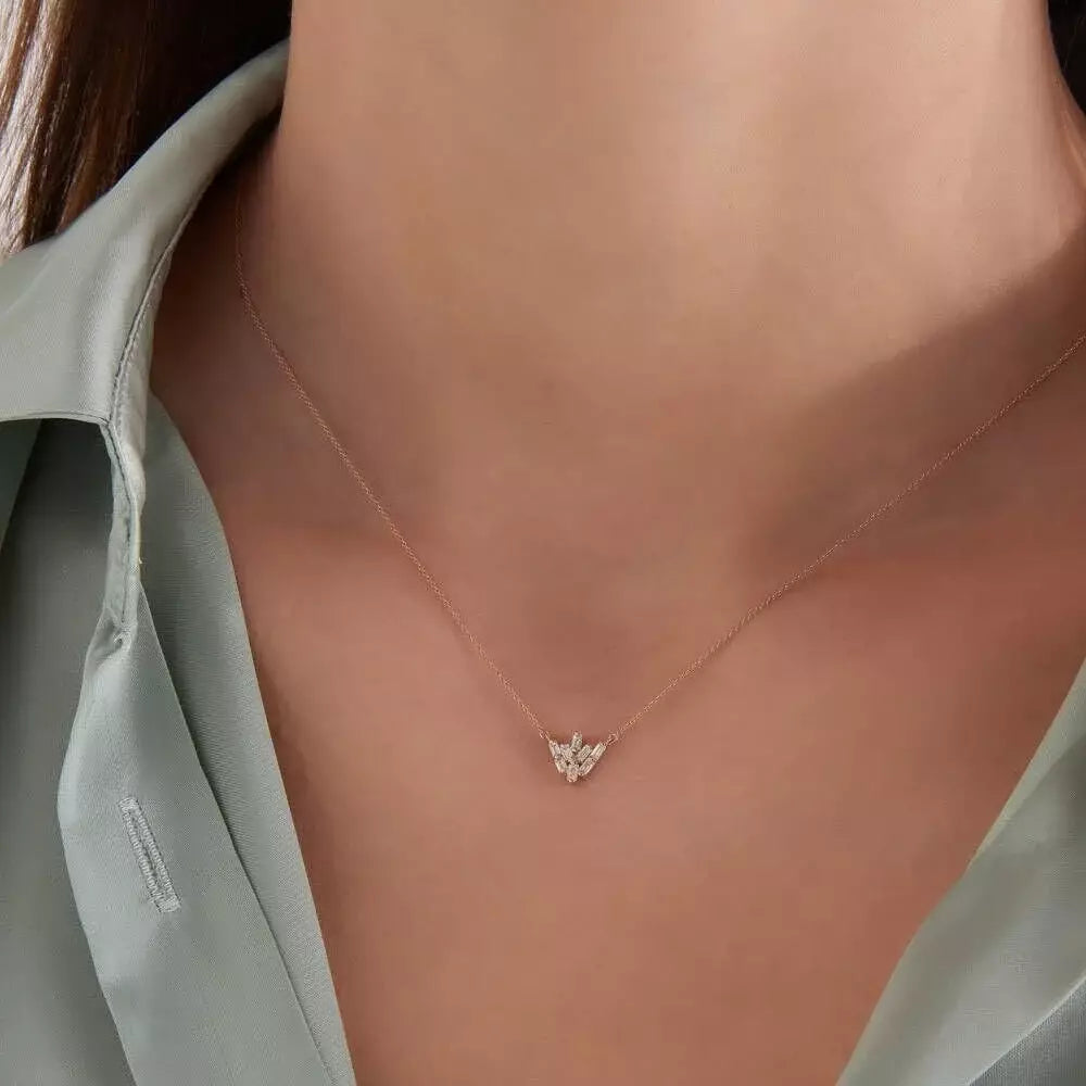 Livas Pırlanta Taşlı Rose Altın Kolye