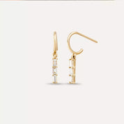 Lowly Baget Kesim Pırlanta Taşlı Sarı Altın Küpe