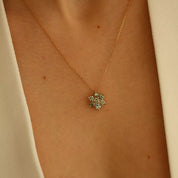 Luvis Green Safir Taşlı Rose Altın Kolye