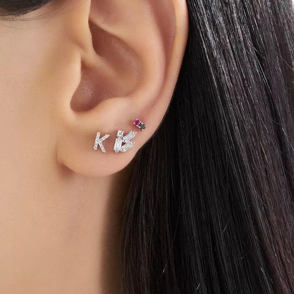 Mild Siyah Pırlanta ve Yakut Taşlı Beyaz Altın Tek Küpe