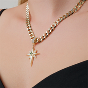 Mineli Taşlı Kuzey Yıldızı  Charm