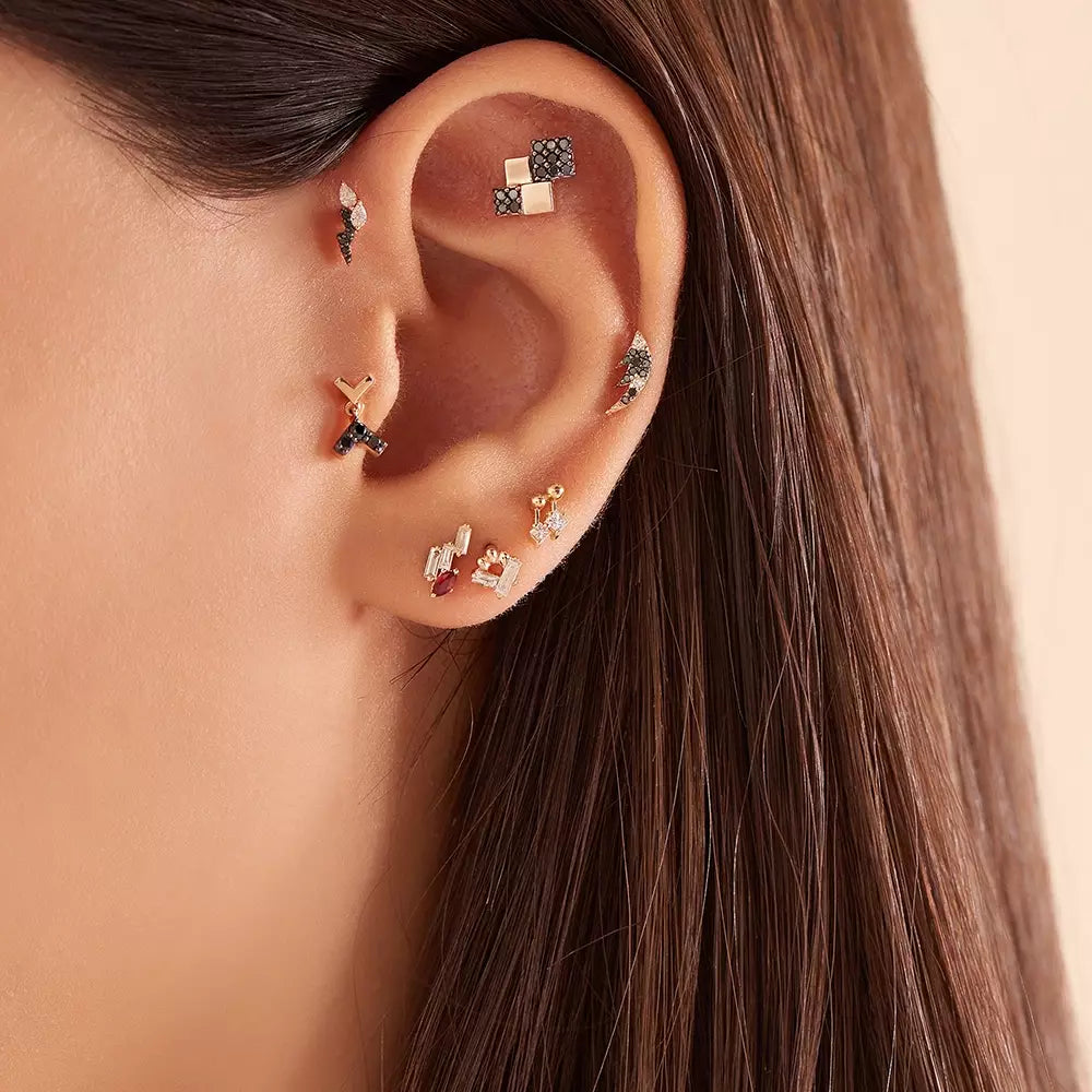 Mini Nota Prenses Kesim Pırlanta Taşlı Rose Altın Tek Küpe