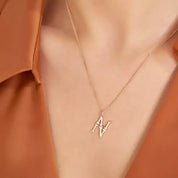 N Harf 0.04 CT Baget Pırlanta Taşlı Rose Altın Kolye