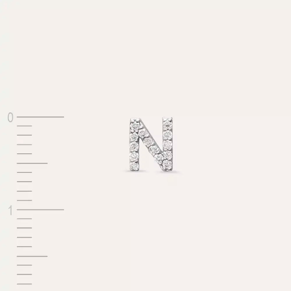N Harf Pırlanta Taşlı Beyaz Altın Tek Küpe