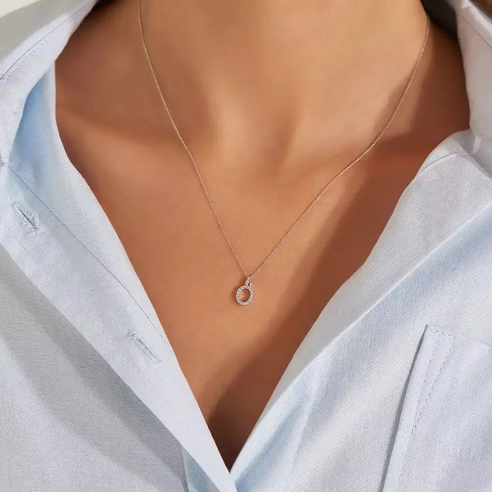 Ö Harf 0.12 CT Pırlanta Taşlı Beyaz Altın Kolye