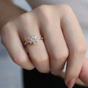 Özel Tasarım Kar Tanesi Pırlanta & Beyaz Topaz Yüzük