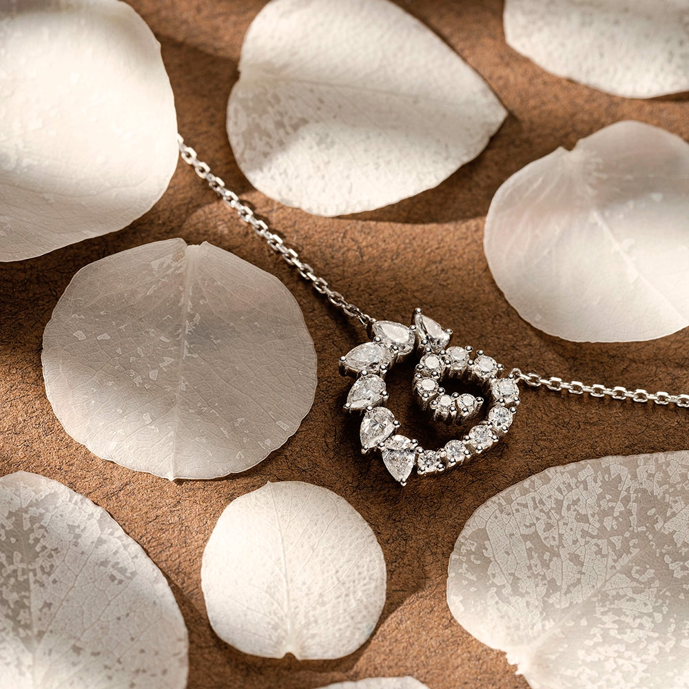 Peri 0.87 CT Damla Kesim Pırlanta Taşlı Beyaz Altın Kolye
