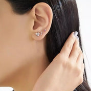 Daisy Pırlanta Taşlı Beyaz Altın Tek Küpe