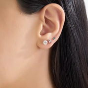 R Harf Pırlanta Taşlı Beyaz Altın Tek Küpe