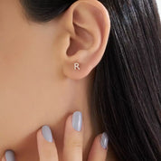 R Harf Pırlanta Taşlı Rose Altın Tek Küpe