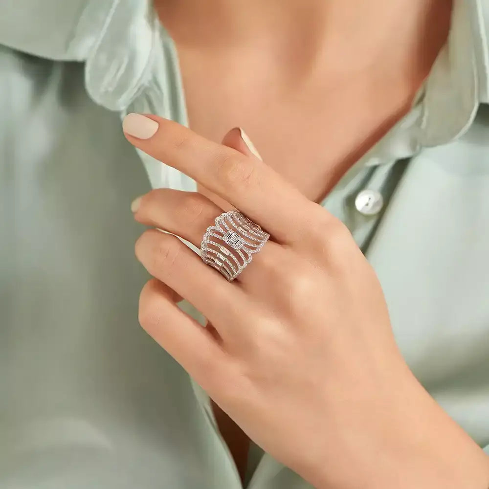 Rail 1.24 CT Baget Pırlanta Taşlı Beyaz Altın Yüzük