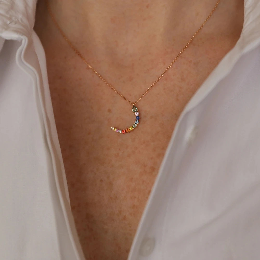 ر Re Harf 0.48 CT Pırlanta ve Multicolor Safir Taşlı Rose Altın Kolye