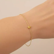 Rosy Yellow Safir Taşlı Sarı Altın Bileklik