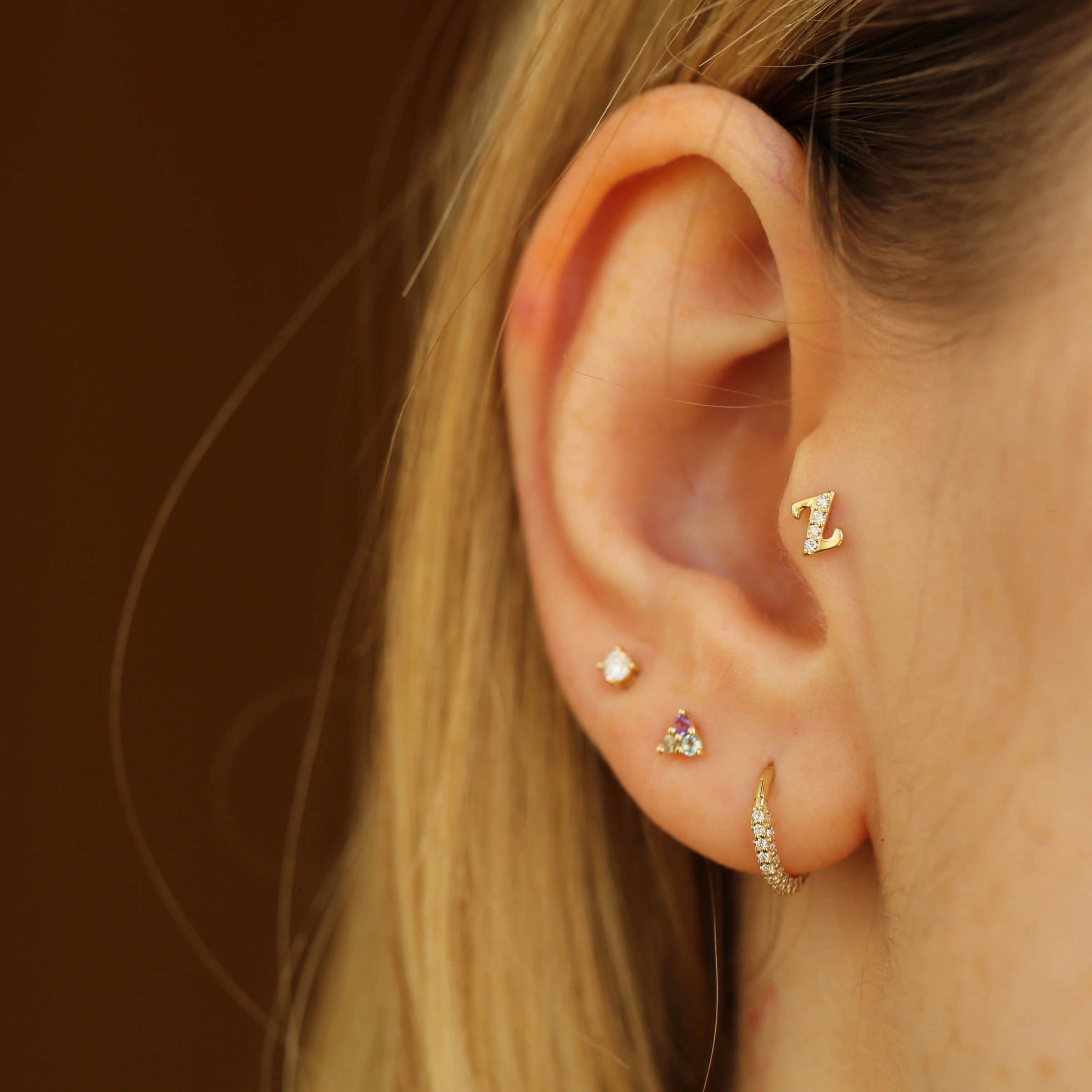 Sarı Altın Pırlanta Taşlı Harf Piercing