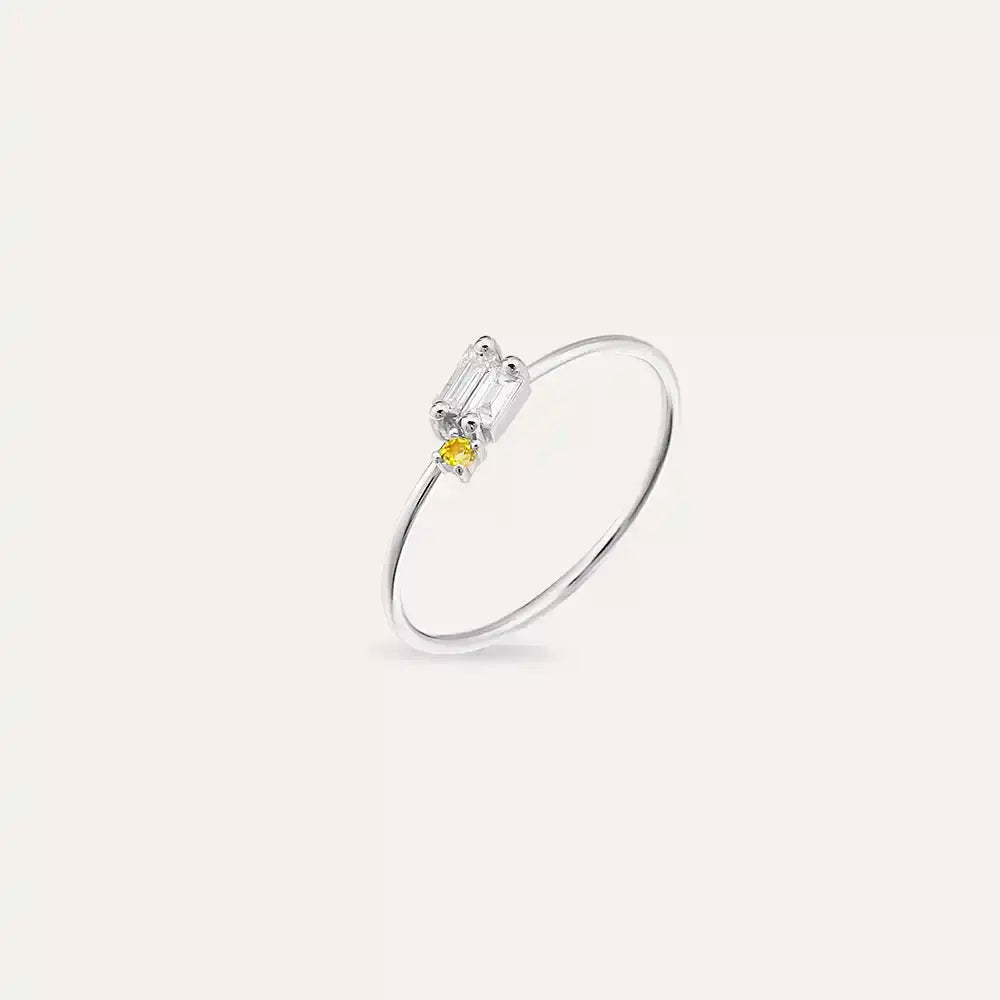 Micra 0.14 CT Yellow Safir ve Baget Pırlanta Taşlı Yüzük