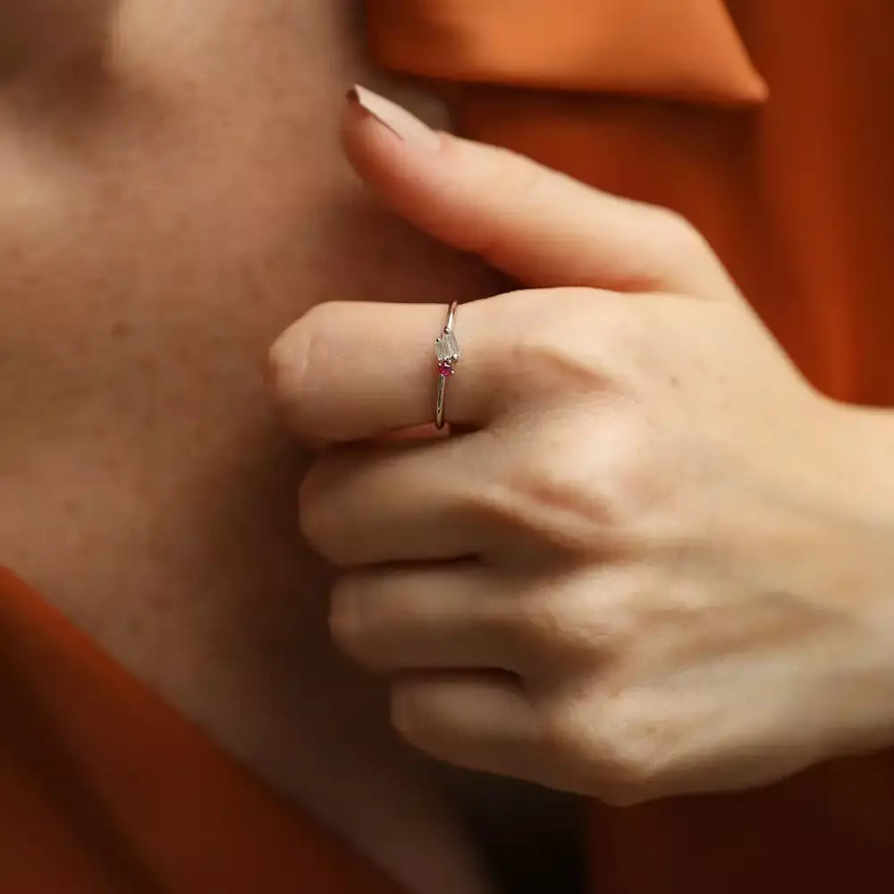 Micra 0.18 CT Yakut ve Pırlanta Taşlı Beyaz Altın Yüzük