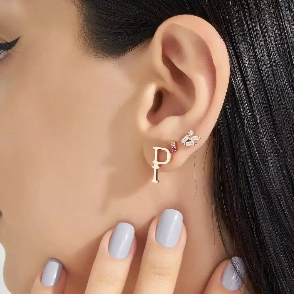 Seed 0.20 CT Baget Pırlanta Taşlı Rose Altın Mini Tek Küpe