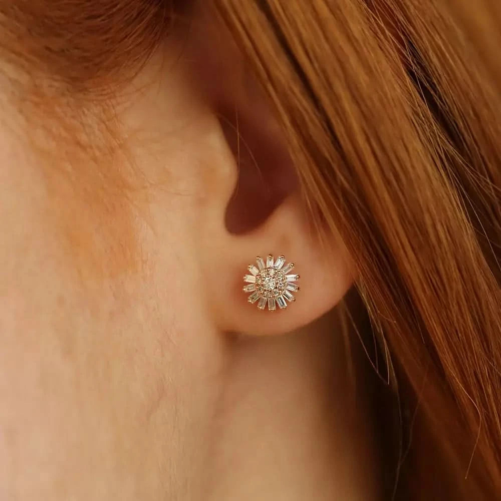 Shiny Baget Kesim Pırlanta Taşlı Rose Altın Küpe