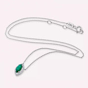 Shuttle Markiz Kesim Zümrüt ve Pırlanta Taşlı Beyaz Altın Kolye