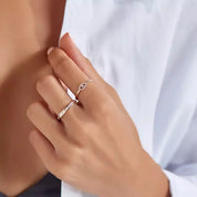 Sienna 0.40 CT Baget Pırlanta Taşlı Rose Altın Yarımtur Yüzük