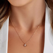 Solis Pırlanta Taşlı Rose Altın Kolye