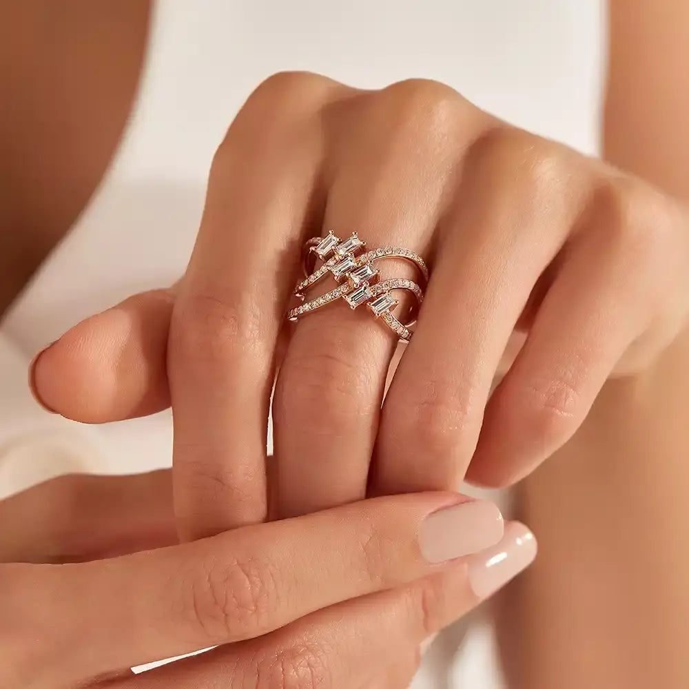 Startrack Baget Pırlanta Taşlı Rose Altın Yüzük