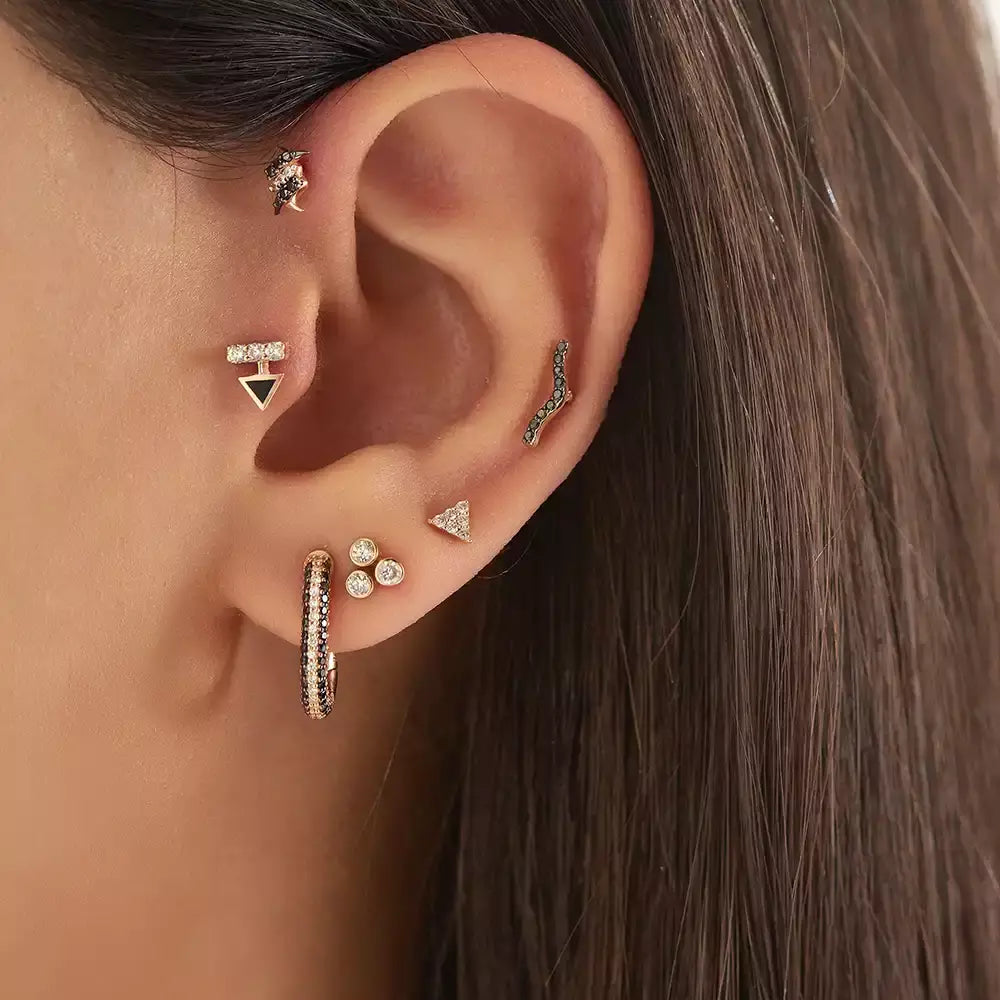 Trian Pırlanta Taşlı ve Siyah Mineli Rose Altın Piercing