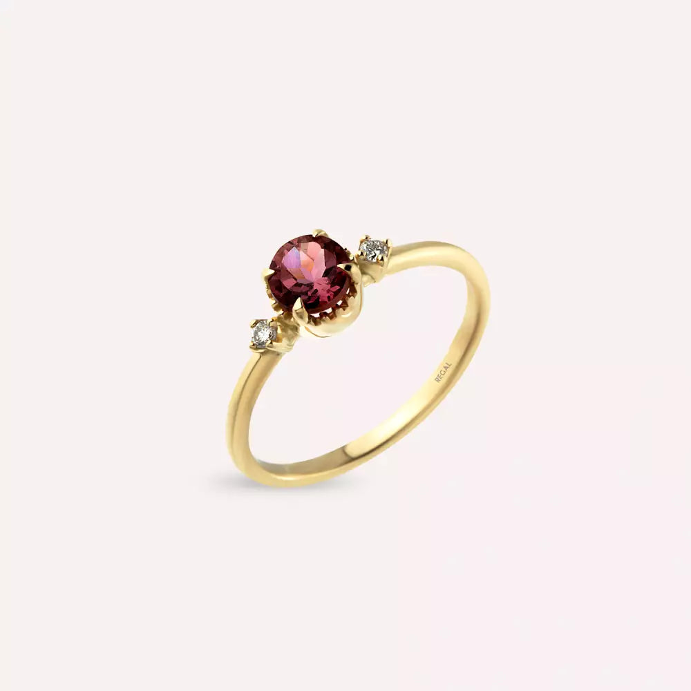 trine-red-safir-ve-pirlanta-tasli-sari-altin-yuzuk-renkli-tasli-yuzuk-237-22-B_a91a42cf-d93d-43ac-868c-7153ee451a94.webp