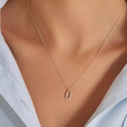 Ü Harf 0.12 CT Pırlanta Taşlı Beyaz Altın Kolye