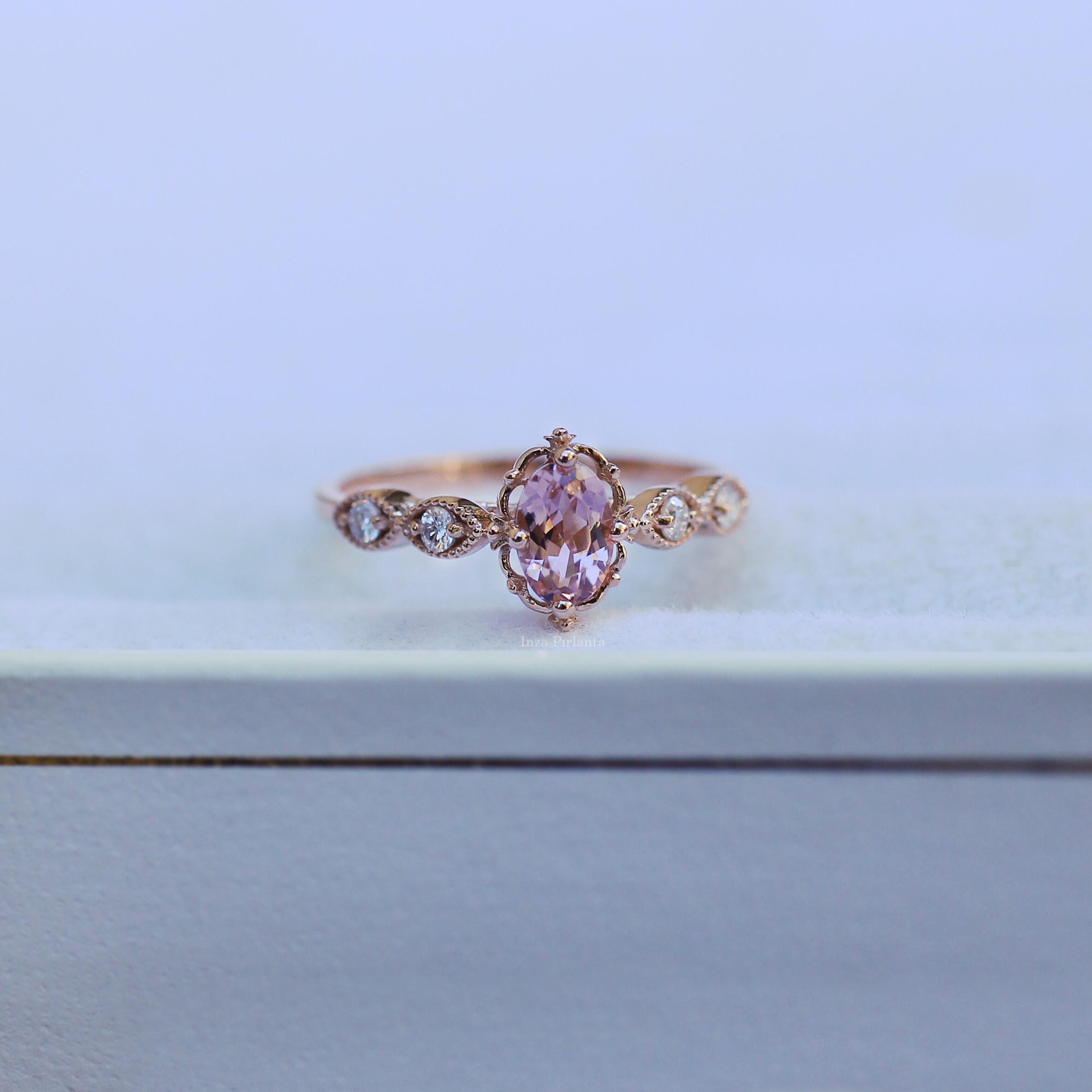 Vintage Aria Morganite & Pırlanta Tektaş Yüzük