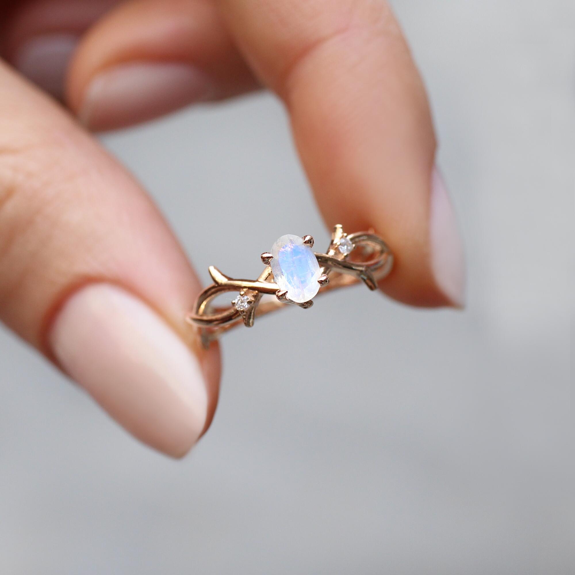 Vintage Dal Aytaşı & Pırlanta Yüzük