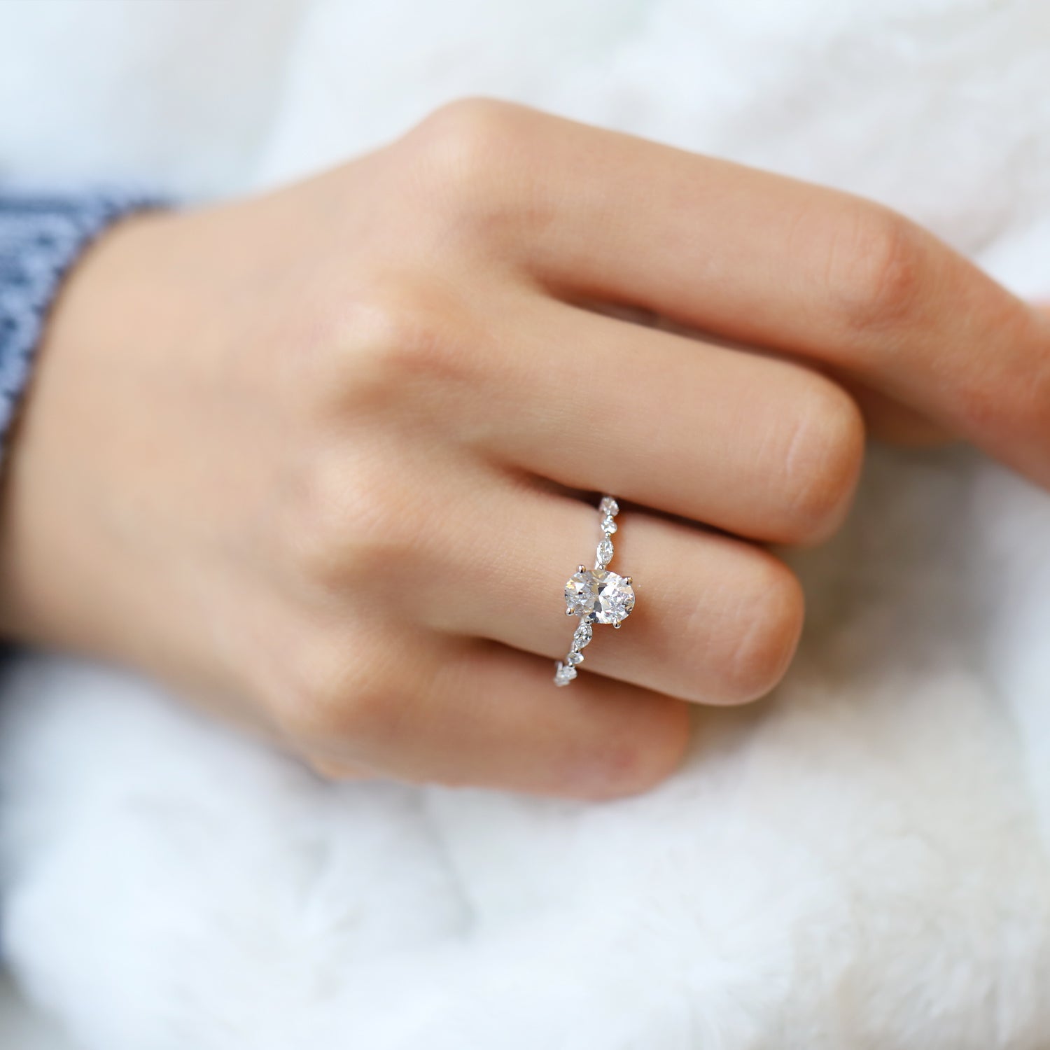 Vintage Elena Beyaz Topaz & Pırlanta Yüzük