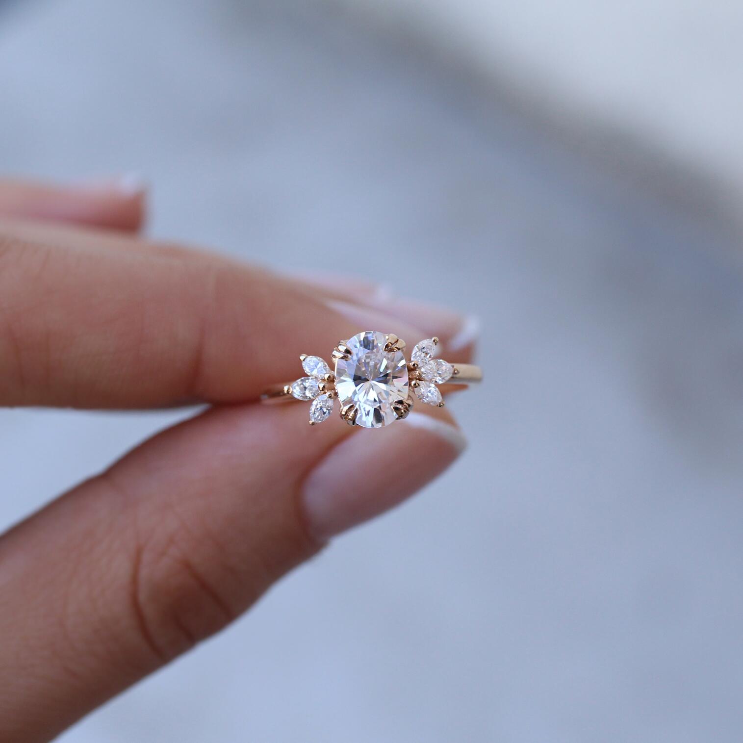 Vintage Lotus Beyaz Topaz & Pırlanta Yüzük