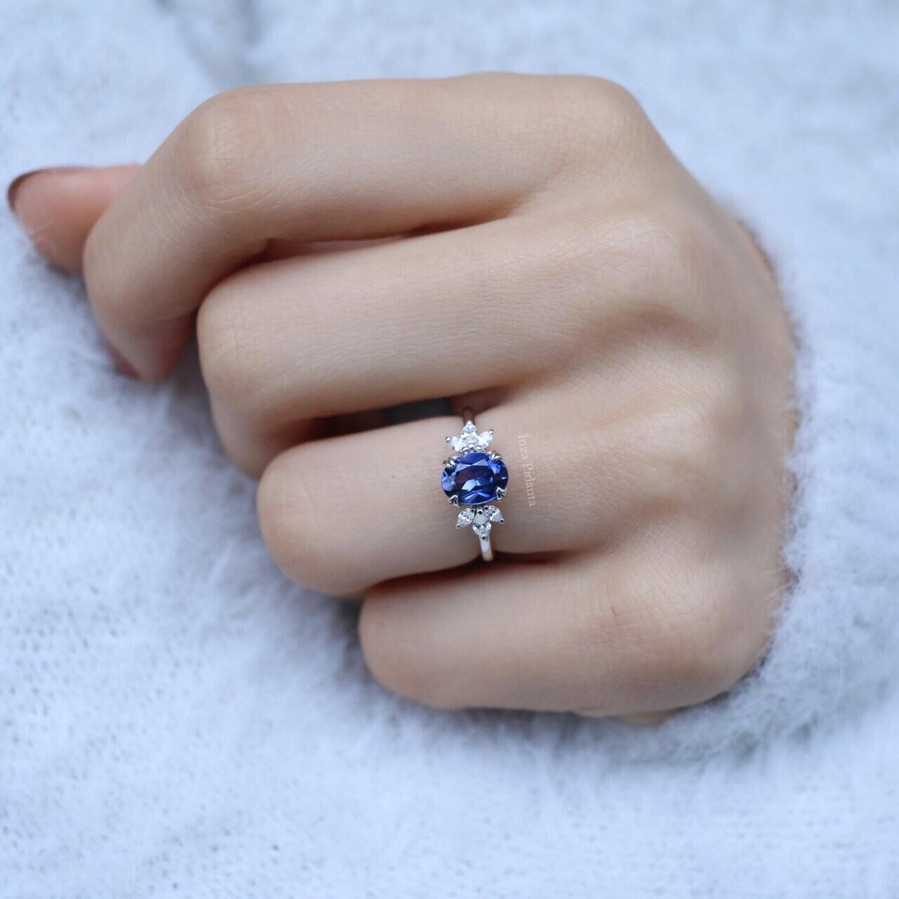 Vintage Lotus Blue Topaz & Pırlanta Yüzük