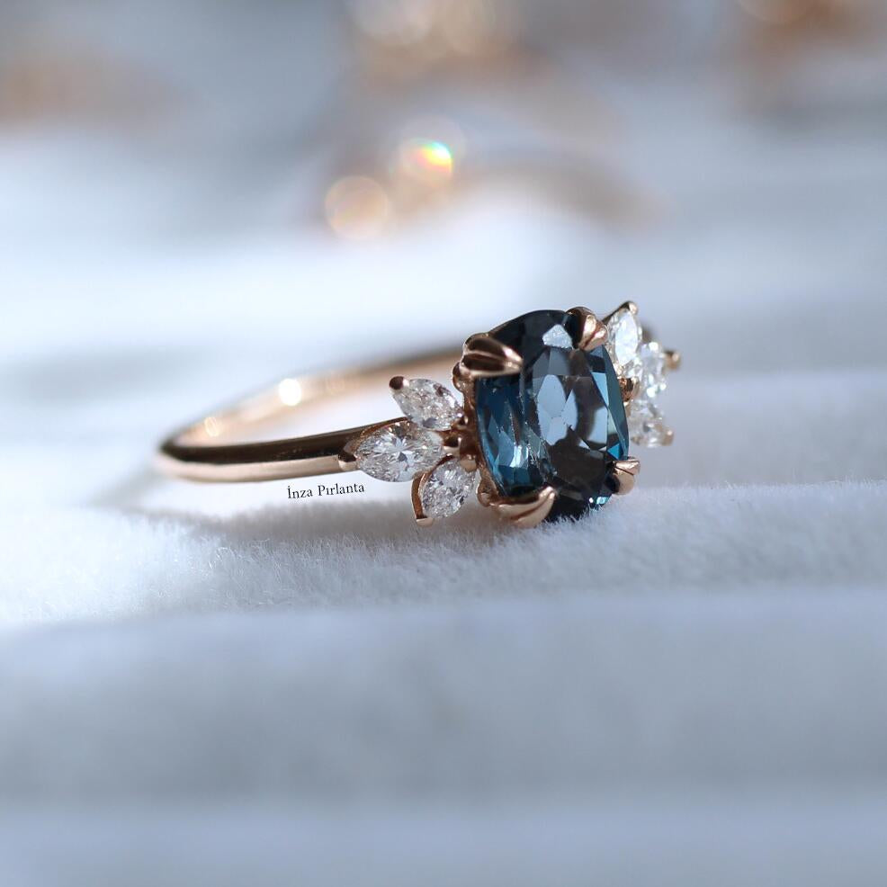 Vintage Lotus London Blue & Pırlanta Yüzük