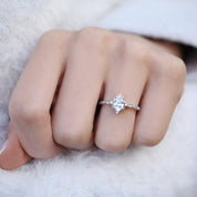 Vintage Mini Selius Beyaz Topaz & Pırlanta Tasarım Yüzük