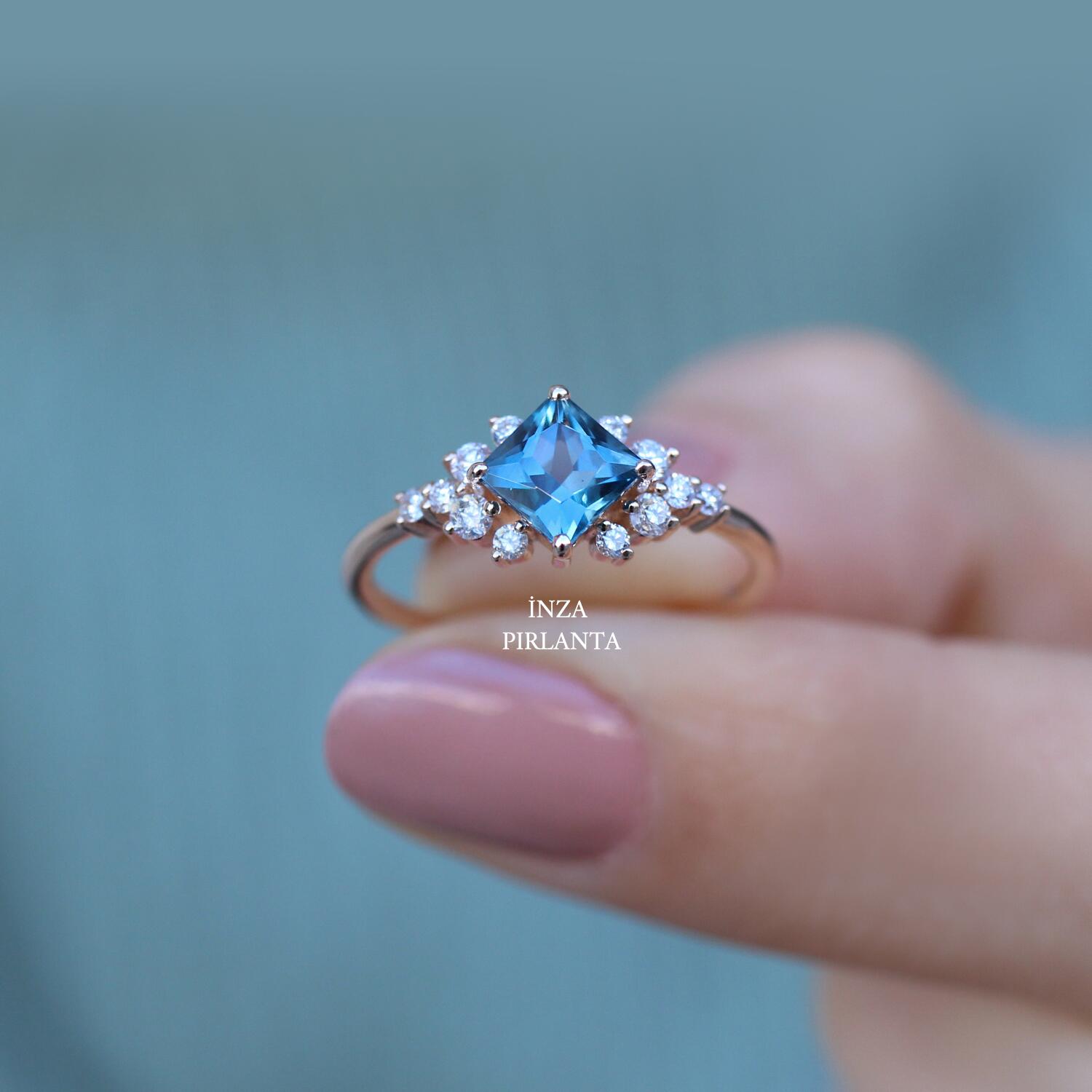 Vintage Prenses London Blue & Pırlanta Yüzük