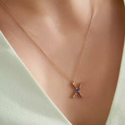 X Harf Brown Pırlanta ve Multicolor Safir Taşlı Rose Altın Kolye