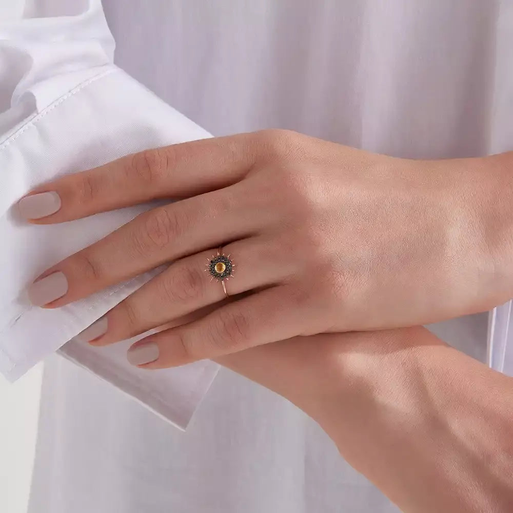 Yellow Safir ve Siyah Pırlanta Taşlı Rose Altın Yüzük