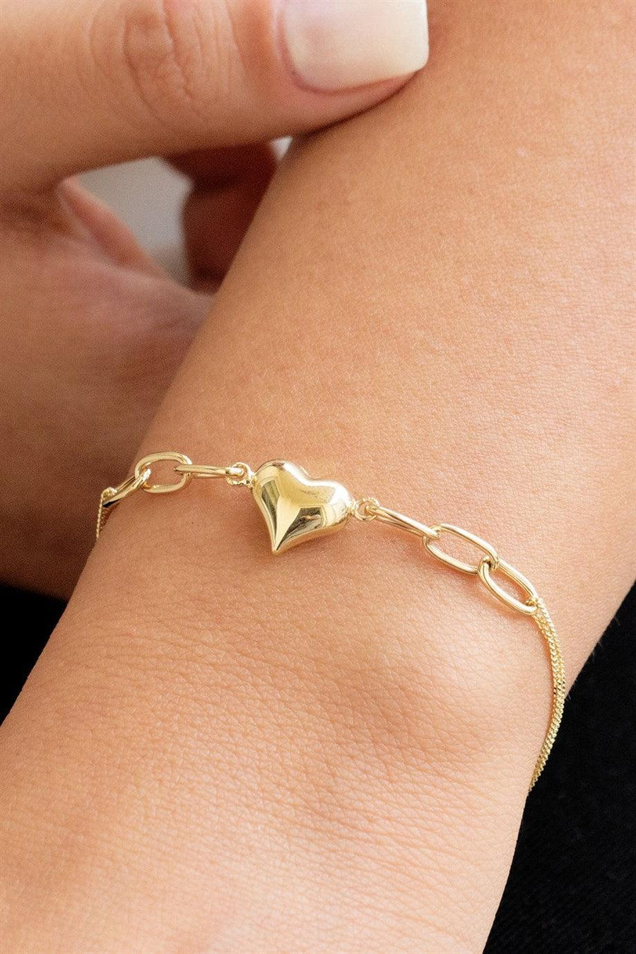 Gold -Hearted Bracelet